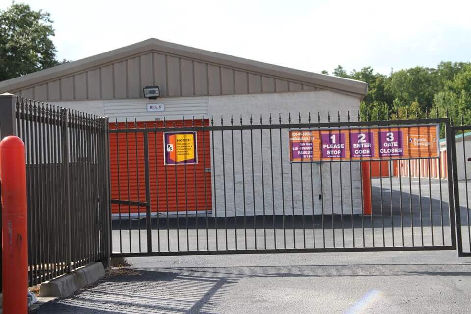 Public Storage  4508 S Vineland Road in Orlando, FL