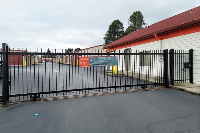 Public Storage  10528 SE 256th Street in Kent, WA