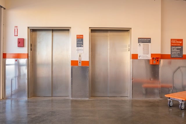 Property 2180 image number 3