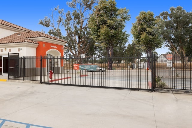 Public Storage  33275 Antelope Road in Murrieta, CA