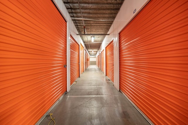 20×10 Self Storage Unit in Panorama City, CA 15145 Roscoe Blvd Panorama City, California 2