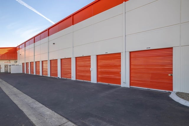 Property 2205 image number 1