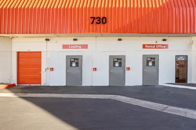 Self Storage Unit in Pomona, California 3