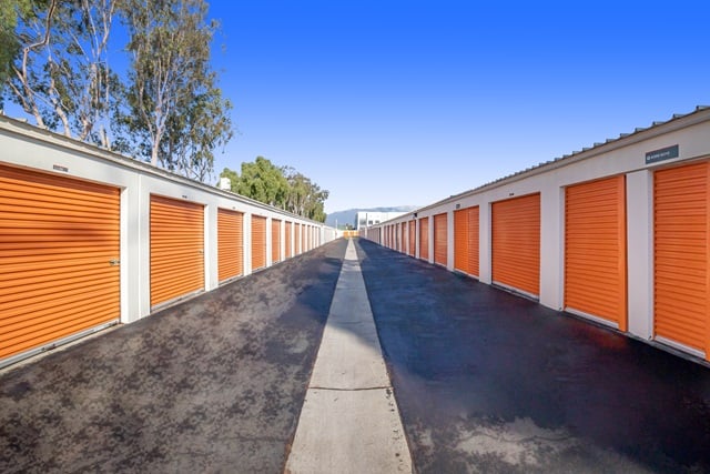 10×10 Garage in Montclair, CA 4026 Mission Blvd Montclair, California 2