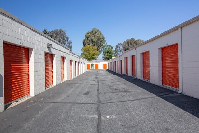 24×11 Garage in La Verne, CA 1640 N White Ave La Verne, California 2