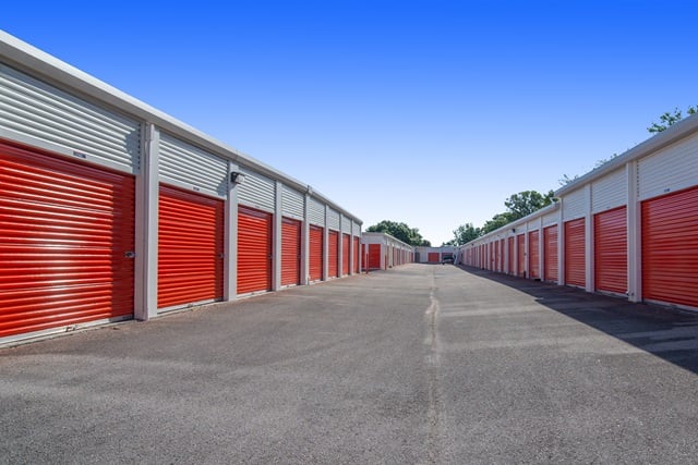 15×8 Parking Lot in Fort Pierce, FL 5910 S US Highway 1 Fort Pierce, Florida 2