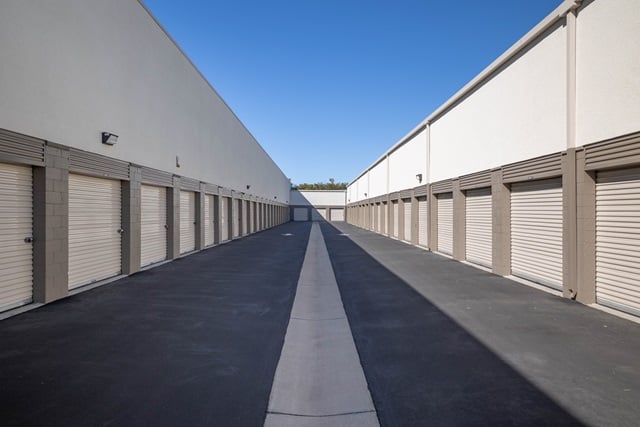Public Storage in Moorpark, CA  875 W Los Angeles Ave 2