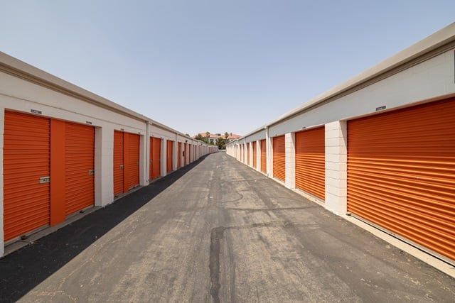 18×9 Parking Lot in Palmdale, CA 39501 5th Street W Palmdale, California 2