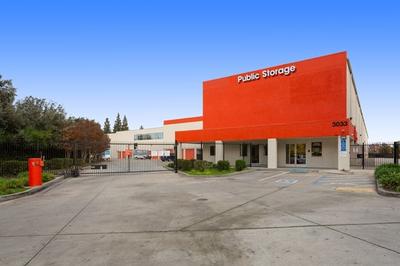 Public Storage