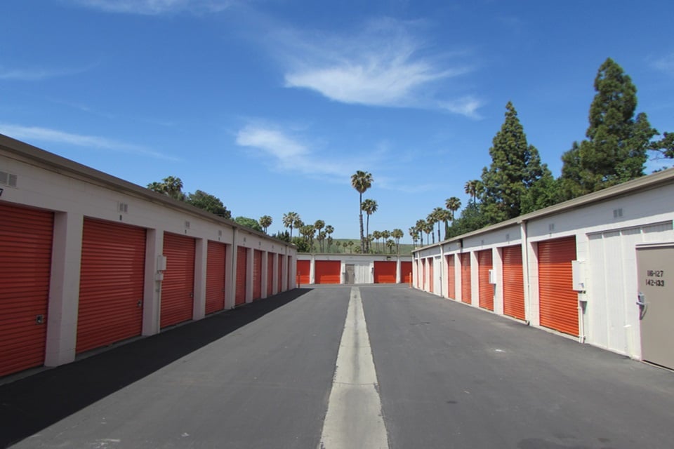 30×10 Self Storage Unit in San Jose, CA near 385 Bluefield Dr 2