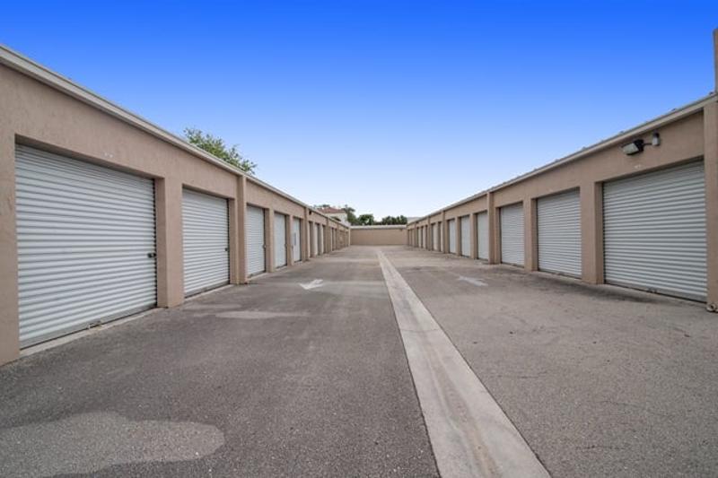 Storage Boca Raton Boca Raton, FL, Self-Storage Near 1200 Holland Dr | 561-221-1020 I ...