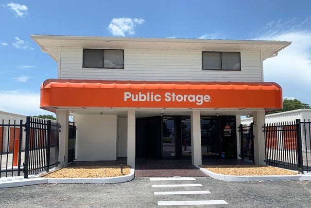 25×10 Public Storage: Parking Lot in Orlando, FL 2308 N John Young Pkwy Orlando, Florida