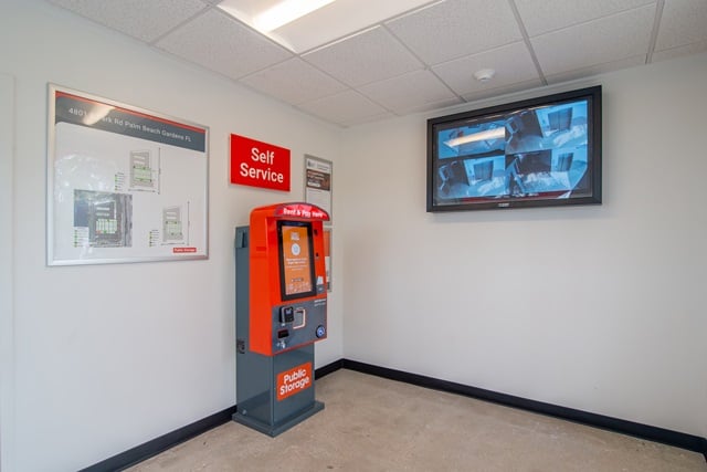 Public Storage in Palm Beach Gardens, FL  4801 E Park Rd 3