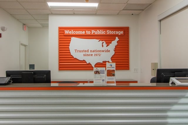 West Palm Beach, FL, SelfStorage Units Near 8452 Okeechobee Blvd