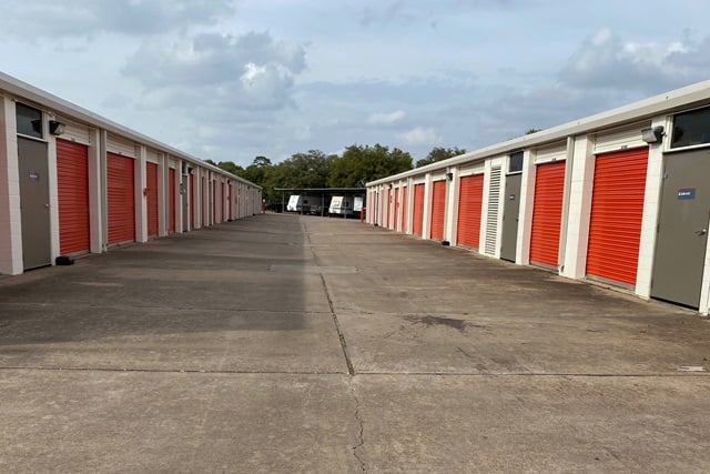 Houston, TX, SelfStorage Near 6400 W Little York Rd 18447264531 I