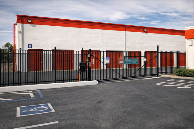 Property 238 image number 3