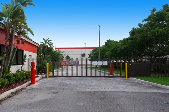 Self Storage Unit in Coral Springs, Florida 3