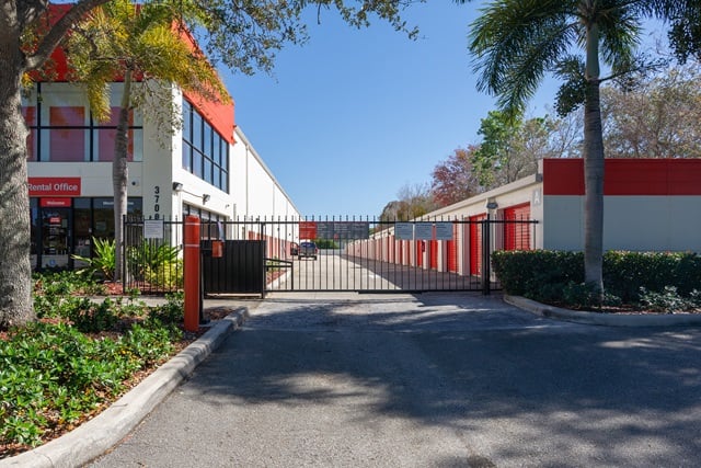 Public Storage  3700 S University Dr in Fort Lauderdale, FL