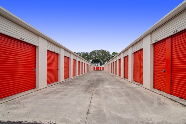 Property 2401 image number 1