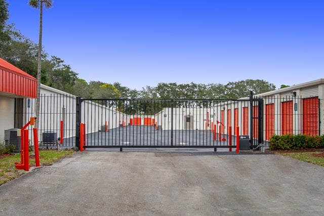 Public Storage  6351 Lake Worth Rd in Greenacres, FL