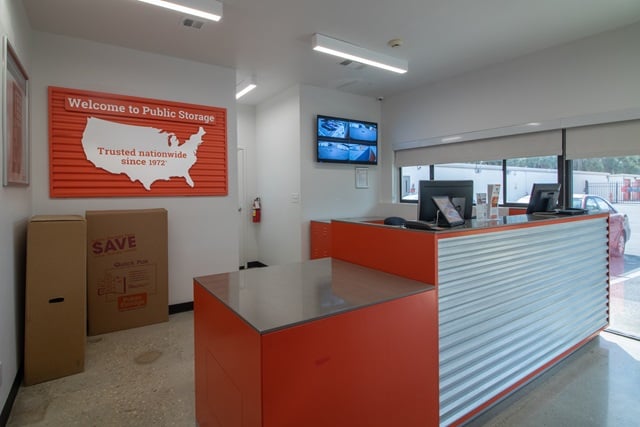 Property 2403 image number 2