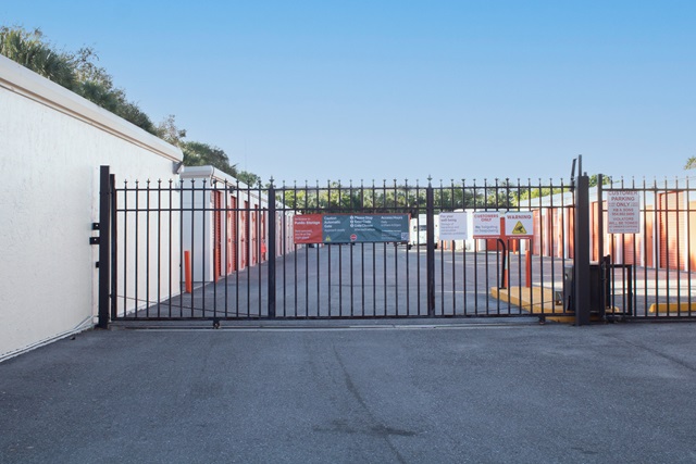 Public Storage  4390 Hypoluxo Rd in Boynton Beach, FL