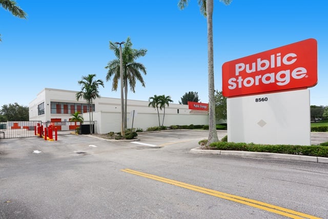 20×12 Self Storage Unit in Sunrise, FL near NW 50th St