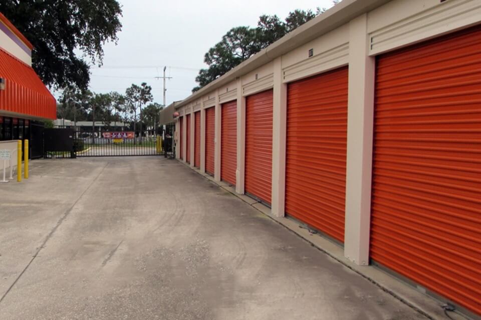 25×16 Self Storage Unit in Merritt Island, FL 245 S Plumosa St Merritt Island, Florida 2