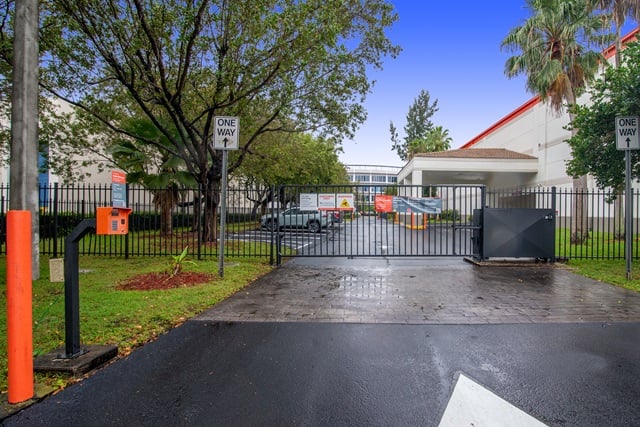 Property 2406 image number 3