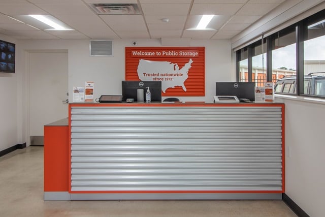 Property 2412 image number 2