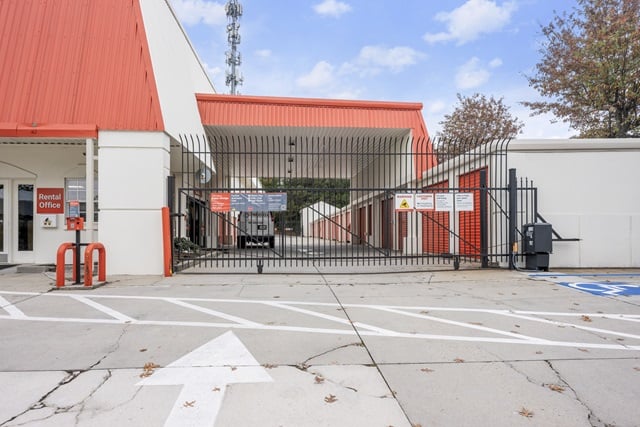 Public Storage  4340 Dunwoody Park in Atlanta, GA