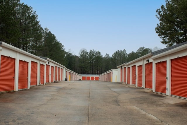 20×10 Public Storage: Garage in Roswell, GA 4775 Alabama Rd NE Roswell, Georgia 2