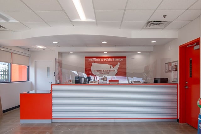 Property 2425 image number 2