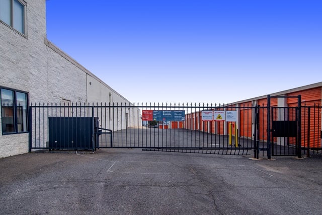 Property 2426 image number 3