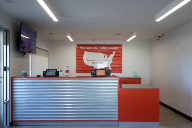 Property 2439 image number 2