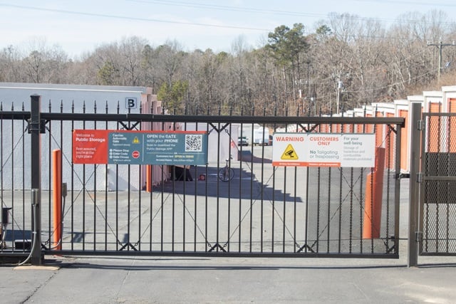 Public Storage  5641 N Sharon Amity Rd in Charlotte, NC
