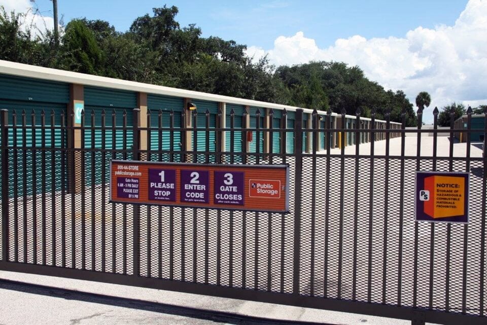Public Storage  951 S John Young Pkwy in Kissimmee, FL
