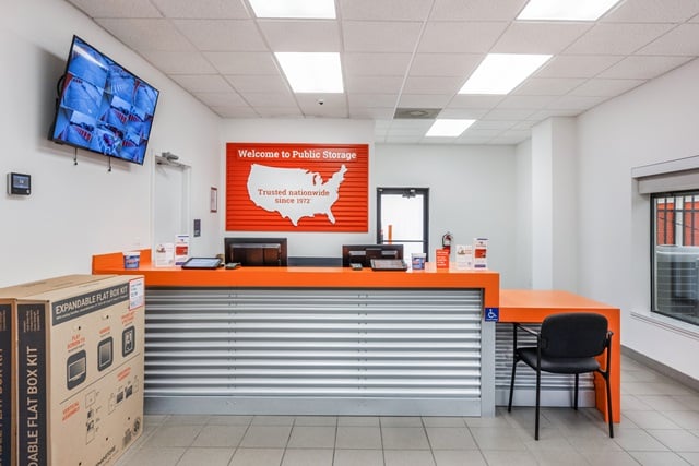 Property 2456 image number 2