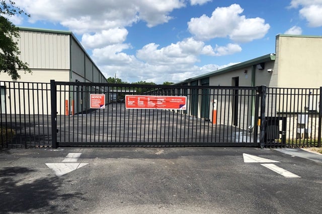 Public Storage  18191 E Meadow Rd in Tampa, FL
