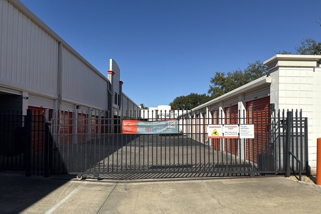 Property 2462 image number 3