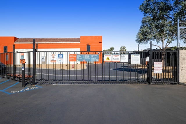 Public Storage  6435 Ventura Blvd in Ventura, CA