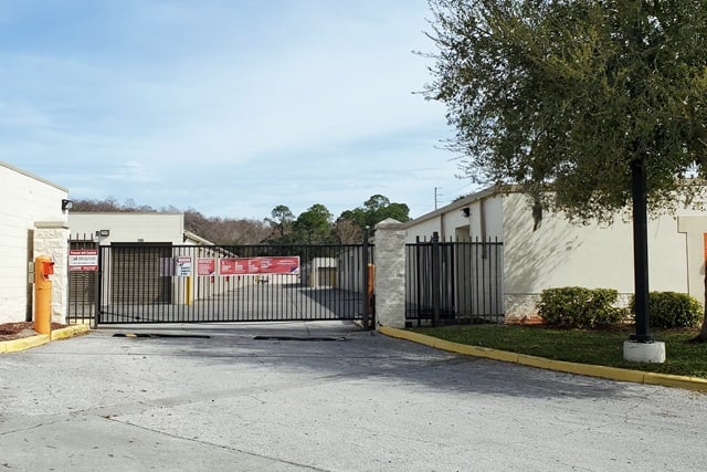 Public Storage  10053 Lake Underhill Rd in Orlando, FL
