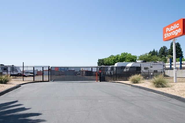 Public Storage  5045 N Gates Ave in Fresno, CA