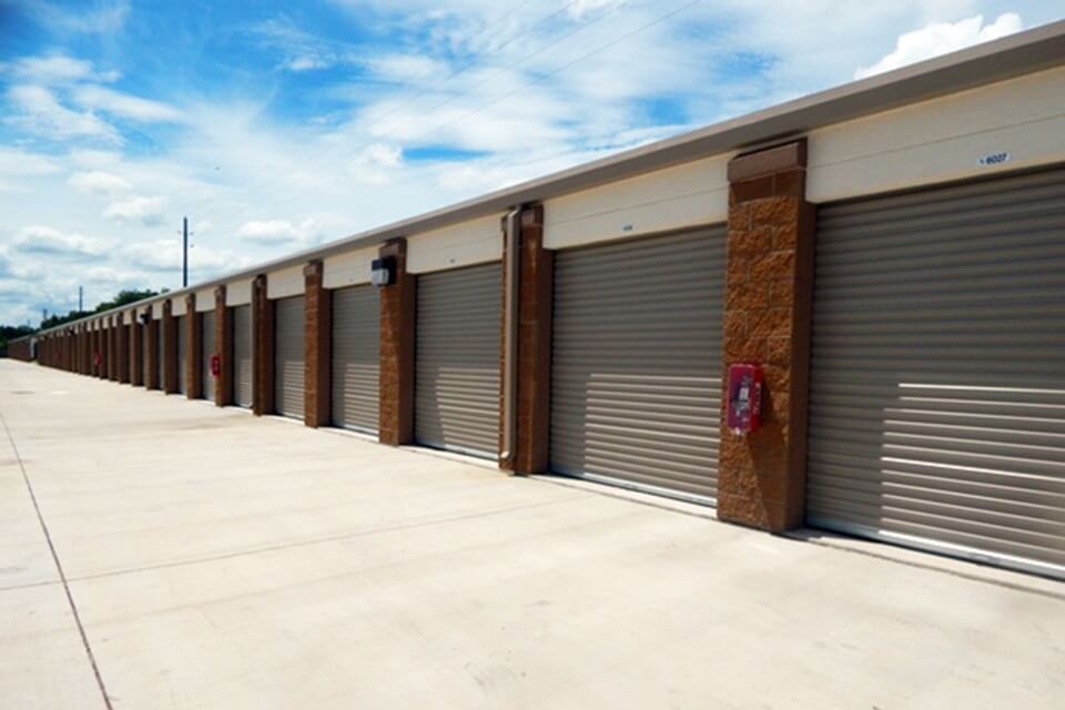 Public Storage 2760 Brownstone Place in Pearland, TX