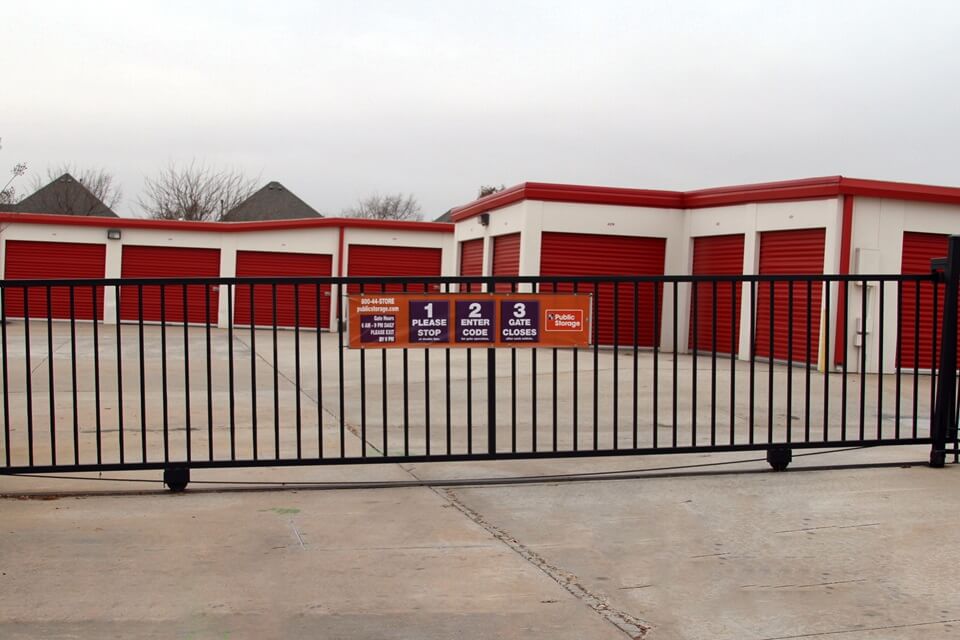 Public Storage  2201 NW 192nd St in Edmond, OK