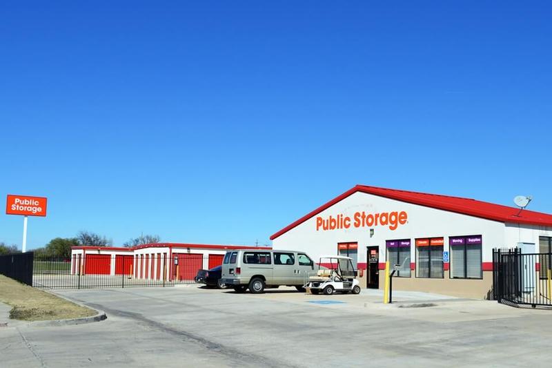 Lawton, OK, Self-Storage Units Near 2701 NW 38th St | Public Storage Lawton, OK, Self-Storage Units Near 2701 NW 38th St | Public Storage