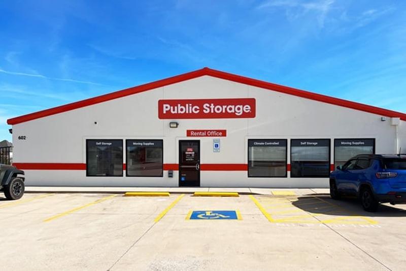 Lawton, OK, Self-Storage Units Near 602 SW 82nd St | Public Storage Lawton, OK, Self-Storage Units Near 602 SW 82nd St | Public Storage