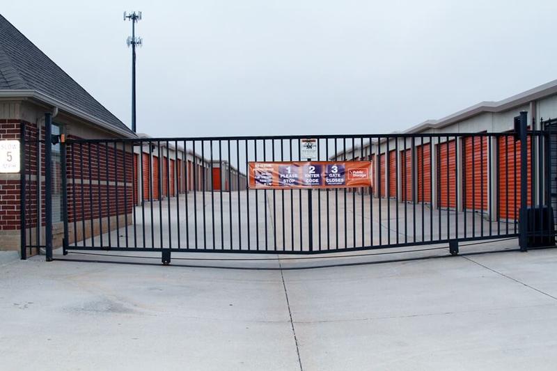 Property 2590 image number 3