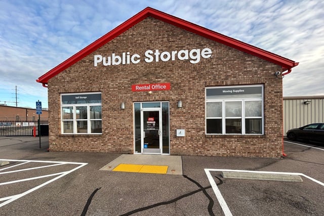 Hamilton, OH, SelfStorage Near 3461 Tylersville Rd 18447264531 I