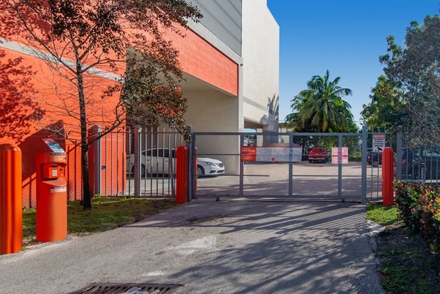 Property 2613 image number 3